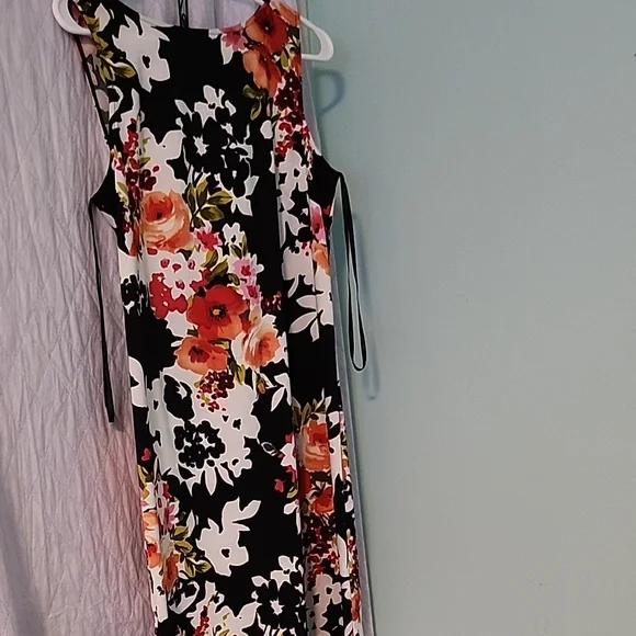 (7) NWOTs Womens Jessica Howard Size 8 Dress Length 37" - Picture 1 of 5